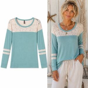 Vanity Essentials Green Long Sleeve Shirt Cream Lace SZ S | Shabby chic, Coastal